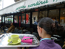 Beaucoup de femmes terminent tard dans la restauration