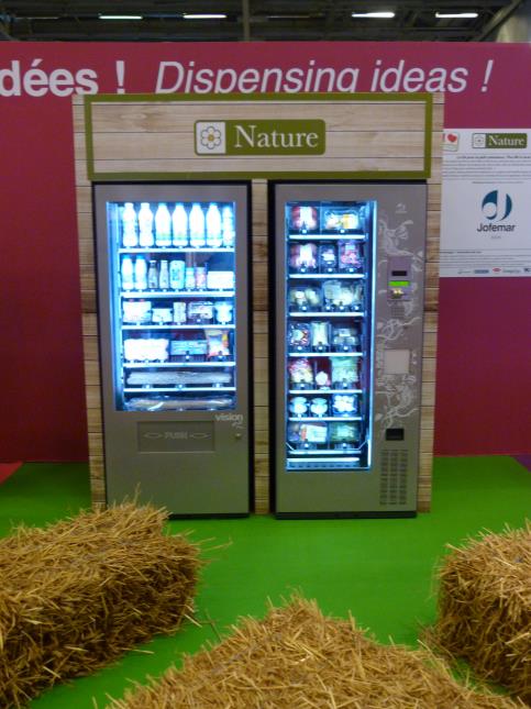 Le distributeur aitomatique 'Nature' : fruits et légumes, lait frais, pain, produits bio, etc.