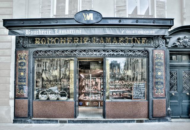 La boucherie parisienne d'Yves-Marie Le Bourdonnec a ouvert au 172, avenue Victor Hugo (16e), en lieu et place de la boucherie Lamartine.