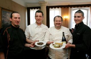 Emmanuel Leblay, Julien Drouot, Eric Sapet et Quentin Gentil réunis pour valoriser mets et vins.