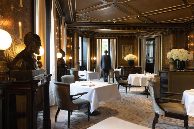 Le Gabriel, restaurant de l'Hôtel La Réserve Paris.