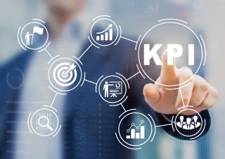 Vos KPI doivent vous permettre de réajuster votre stratégie webmarketing selon les résultats...