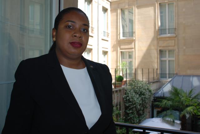 Sandra Laro-Doualla est gouvernante générale du Sofitel Paris Le Faubourg depuis sept ans