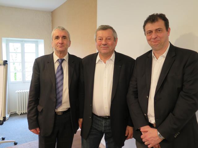 De gauche à droite : Jean-Jacques Ernandorena, président de l'IFM, Roland Héguy eet Hervé Bourg, président de l'umih 46