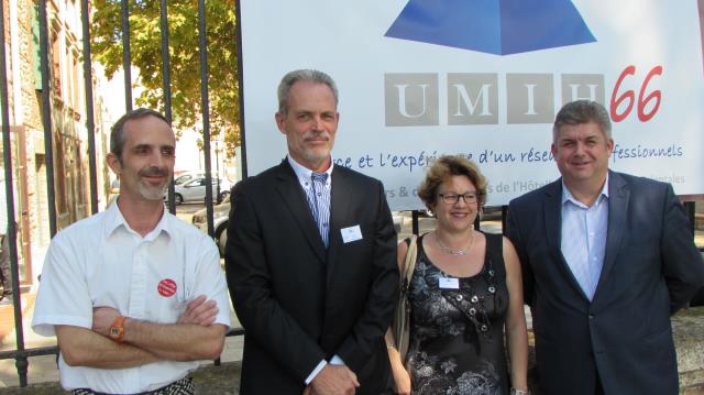 De gauche à droite : Hervé Montoyo,  François Galabert (Pdt Umih 66), Florence Bellais et  Thierry Grégoire, Président national de la branche des Saisonniers