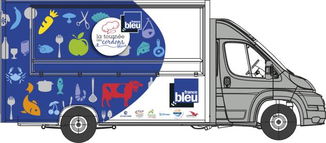 Le camion radio/cuisine de France Bleu Mayenne.