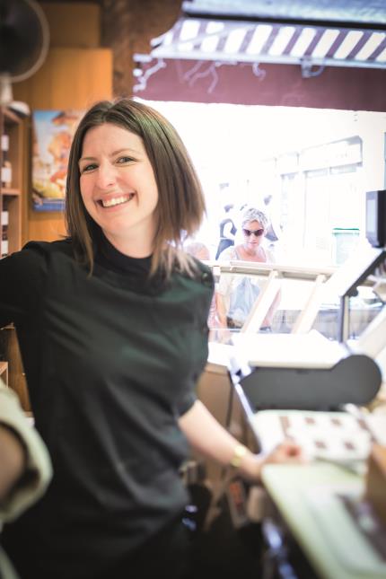 Pour Kristin Frederick, nouvelle présidente de Street Food en mouvement, les food trucks font désormais 'partie des habitudes'.