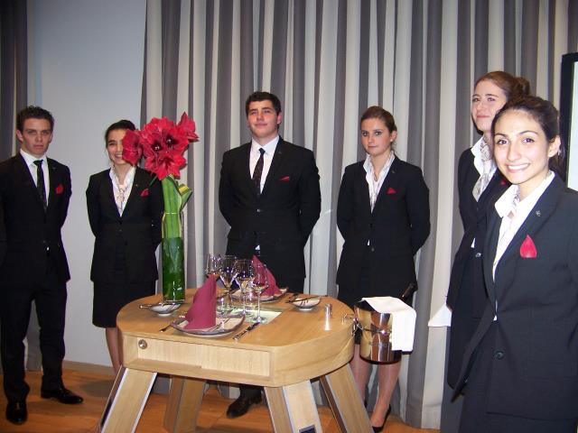 Les étudiants de la table « Alliance » ont remporté le grand prix de ce concours.