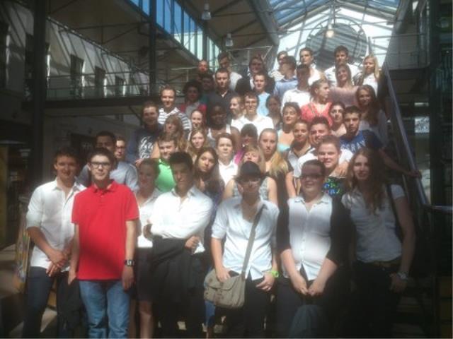Les élèves de première et seconde année BTS réunis au lycée Valery Larbaud de Cusset (03).