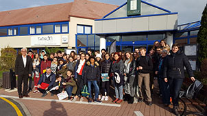 Photo souvenir pour les participants la premire sessions d'immersion