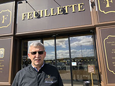 Jacky Poitrineau est la tte d'une franchise Feuillette Bourges