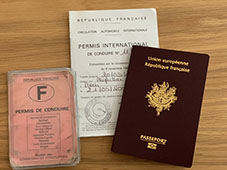 Carte d'identit, passeport, visa, permis de conduire... Pensez bien vrifier vos documents
