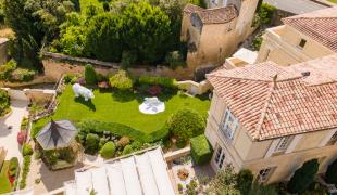 Image de Hôtel et Table de Pavie