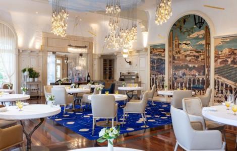 Image de Hôtel et Table de Pavie