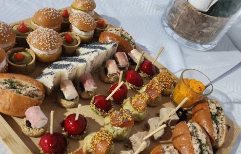 Image de Ambiance & Saveurs - Traiteur Lyonnais