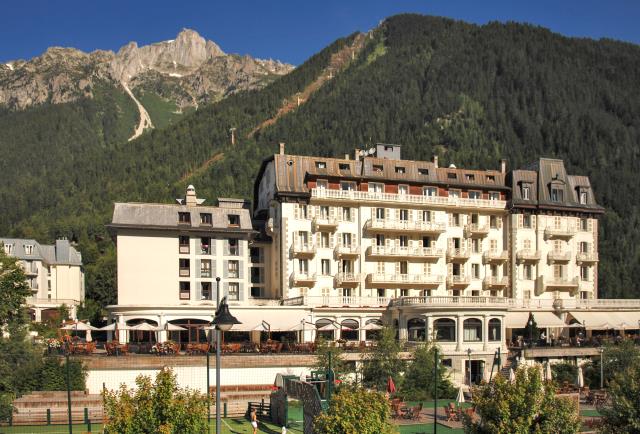 Le premier hôtel La Folie Douce ouvrira à Chamonix, à la place du Club Med.
