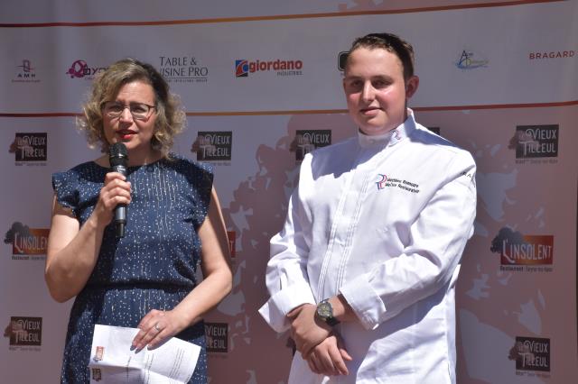 Pascale Giordano et Matthieu Bonnoure, lors de remise officielle de la plaque de Maître Restaurateur, le 20 avril.