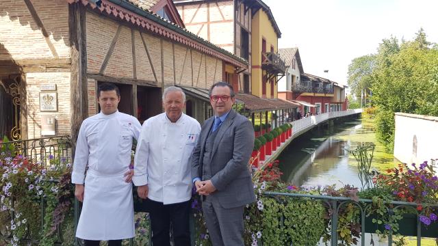 Georges Blanc entouré de Florent Maréchau et Fabrice Sommier.