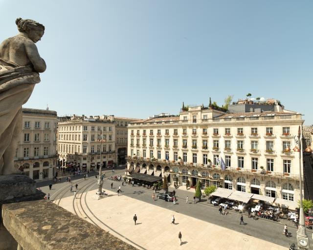 Face au Grand Théâtre, le 5 étoiles  ouvert il y a 8 ans,  est passé sous pavillon Intercontinental officiellement le 14  novembre 2015