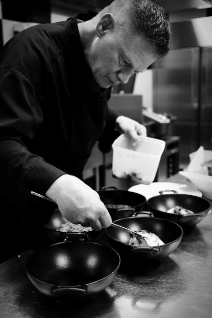 Le chef Laurent Costes valorise les producteurs locaux.