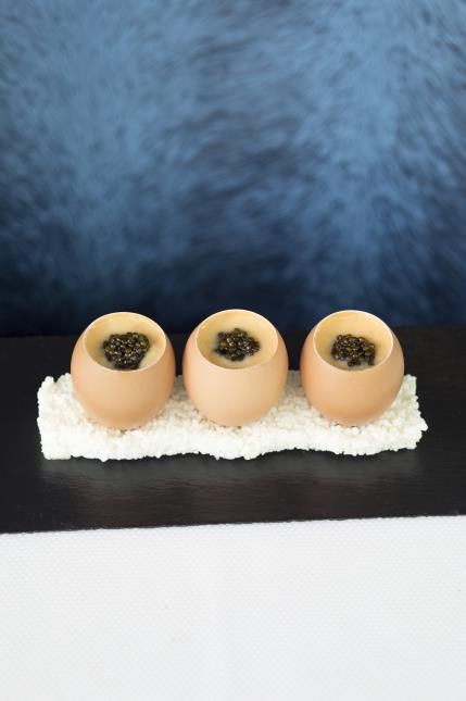 Comme un oeuf à la coque, caviar Daurenki.