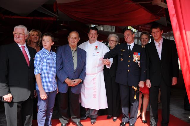 Christophe Marguin a reçu la Légion d'honneur aux côtés de sa famille et de Paul Bocuse, dont il est très proche.