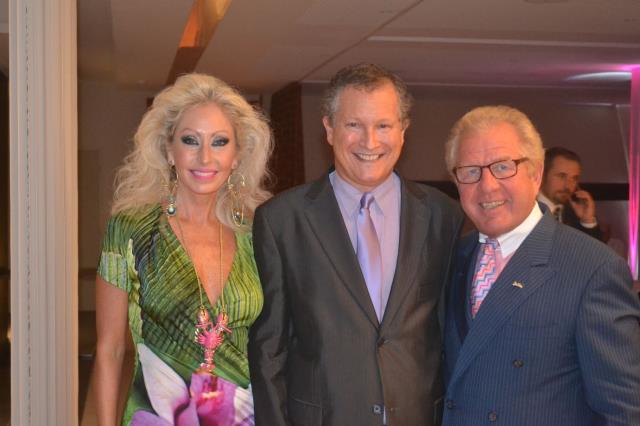Madame Ritter, Jean-Marc Ollandini, p.-d.g du groupe Ollandini, et Kurt Ritter, président Rezidor Hotel Group.