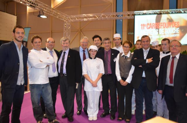 Les participants de la table ronde rejoints par Gérard Guy, président de la CPIH, Claude Guinard et Claude Bellot président de la CPIH 79.