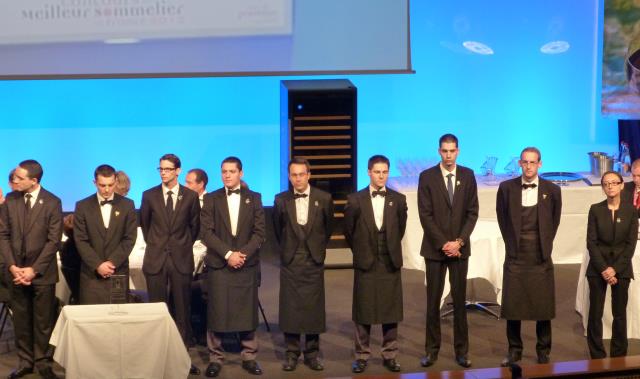 Les 8 finalistes (de gche à dte) : Antoine Pétrus (Restaurant Lasserre, Paris),