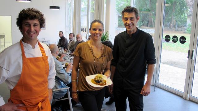 De gauche à droite,  Matthieu Detchart, Franck Roy, Fabienne Meunier, les piliers  du Bistrot du Bois Fleuri, restaurant de la Médiathèque de Lormont, Bordeaux rive droite de la garonne
