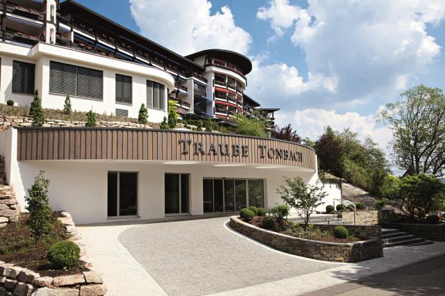 L'hôtel Traube Tonbach arbore pas moins de 5 étoiles.