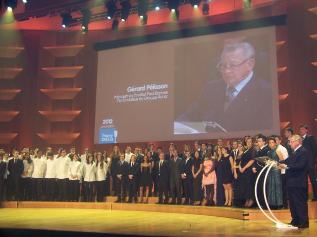 Les 132 étudiants de la promotion 2012 étaient présents pour recevoir leur diplôme au coté notamment de Gérard Pélisson