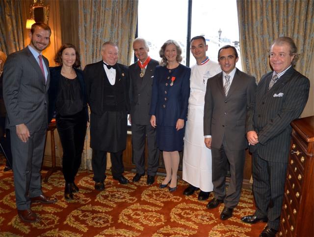 De gauche à droite : André Terrail, Anne Terrail, David Ridgeway, Maître Jean-Luc Chartier, Tarja Terrail, Laurent Delarbre, Stéphane Trapier et Serge Rousseau.