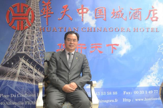 Le président du groupe Huatian , Chen Jiming.