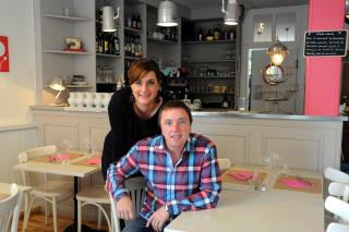 Katell et Jérôme se sont rencontré dans le quartier de Montparnasse, Jérôme travaillait pour des...