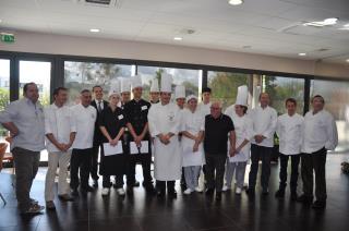 Les membres du jury et les apprentis, de gauche à droite : C. Girardot, P. Nibaudeau, .F Garcia, J....