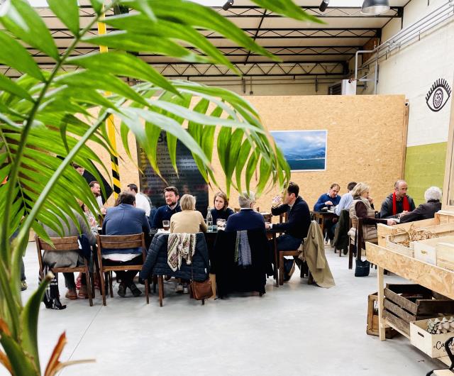 Des formules « entrée + plat » ou « plat + dessert » à 17 euros, « entrée + plat + dessert » à 20 euros