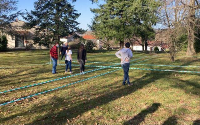 Première implantation du jardin sur site, par les élèves horticoles,