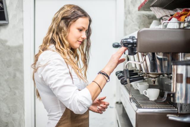 Dénicher son premier emploi en restauration, comme en hôtellerie, demande de la méthode et de la persévérance