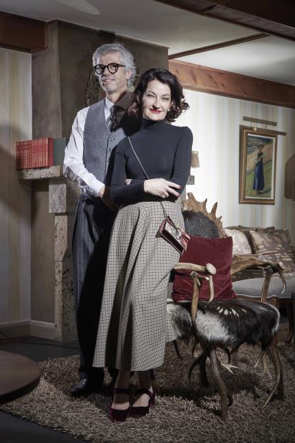 Anne-Françoise et Claude Buchs dans le salon de l'hôtel Bella Tola