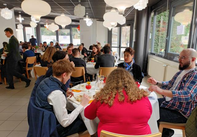 Déjeuner Job dating : Mme Saci de Croisière Europe