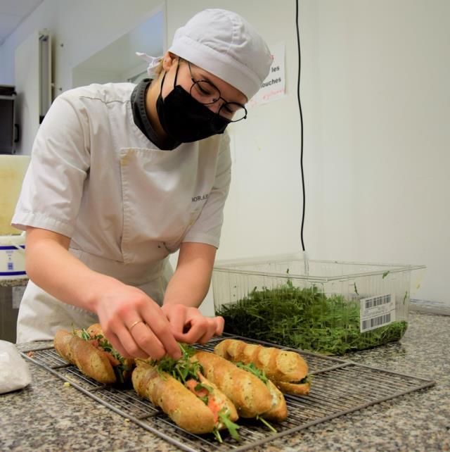 Préparations boulangères d'un côté et à la conception des garnitures de l'autre.