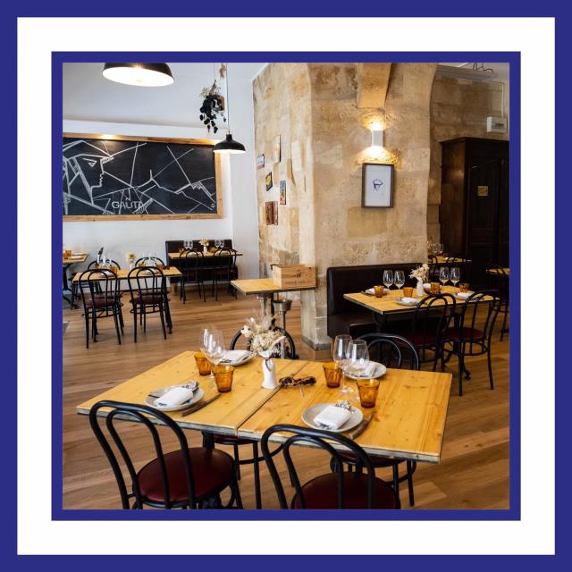 La salle du restaurant Gaùta, où un plat d'abats est proposé chaque jour