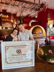 Claudio et Stagi responsables du Sapori d'Italia ont reçu le prix de l'Excellenze Italiano en...