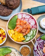 Le poké concilie alimentation santé et visuel ultracoloré, idéal pour séduire les réseaux sociaux.