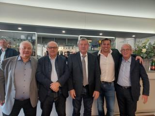 La direction de l'Umih devant le nouveau bar pédagogique