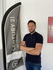 Laurent Garnier, directeur de Century 21 A7 Transactions Entreprise et Commerce :