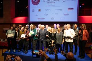 Au centre : Stéphane Layani, président du jury, et président des halles de Rungis, entourés des...