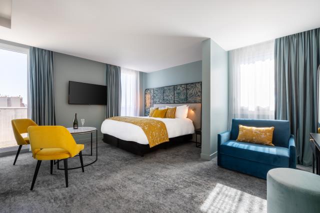 Chambre premium de l'hôtel Voco Paris Montparnasse.