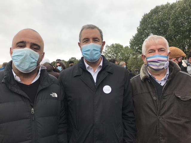 De g à d : Laurent Fréchet, président des restaurateurs du GNI, Pascal Mousset, président du GNI Paris IDF et Marcel Benezet, président des cafés du GNI.